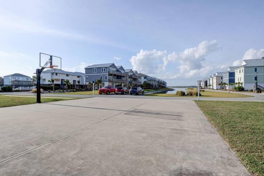 Villa Waterfront*Steps To Beach*Boat Launch*Kayaks*Pools Topsail Beach Exterior foto